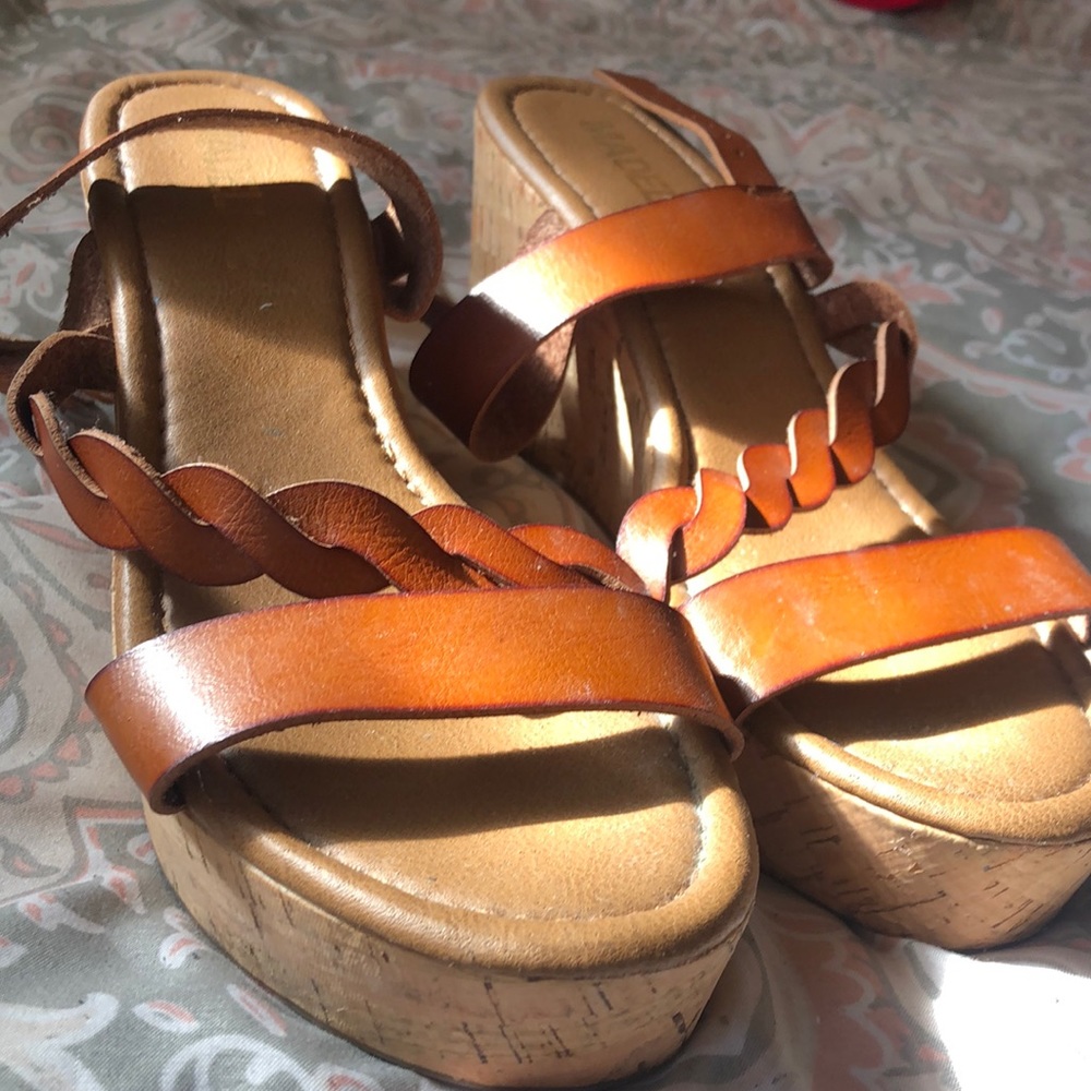 Gently worn Sandles